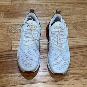 Nike Air 270